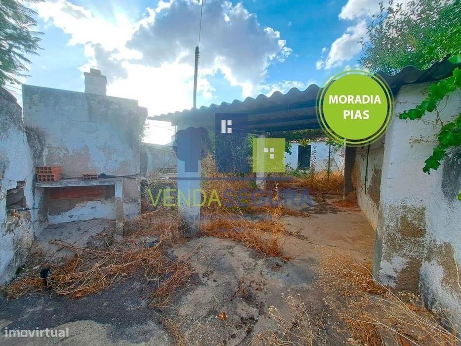 Moradia T2 R/C com quintal | Pias