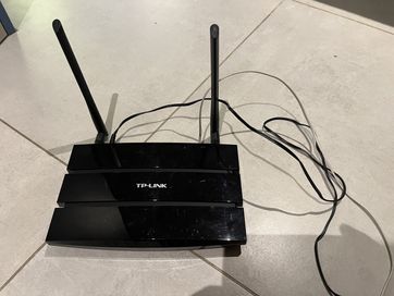 TP-Link model TD-W8970