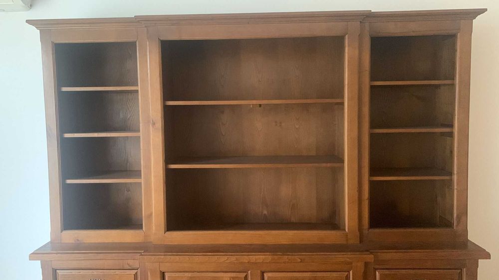 Móvel de Sala Grande em Carvalho