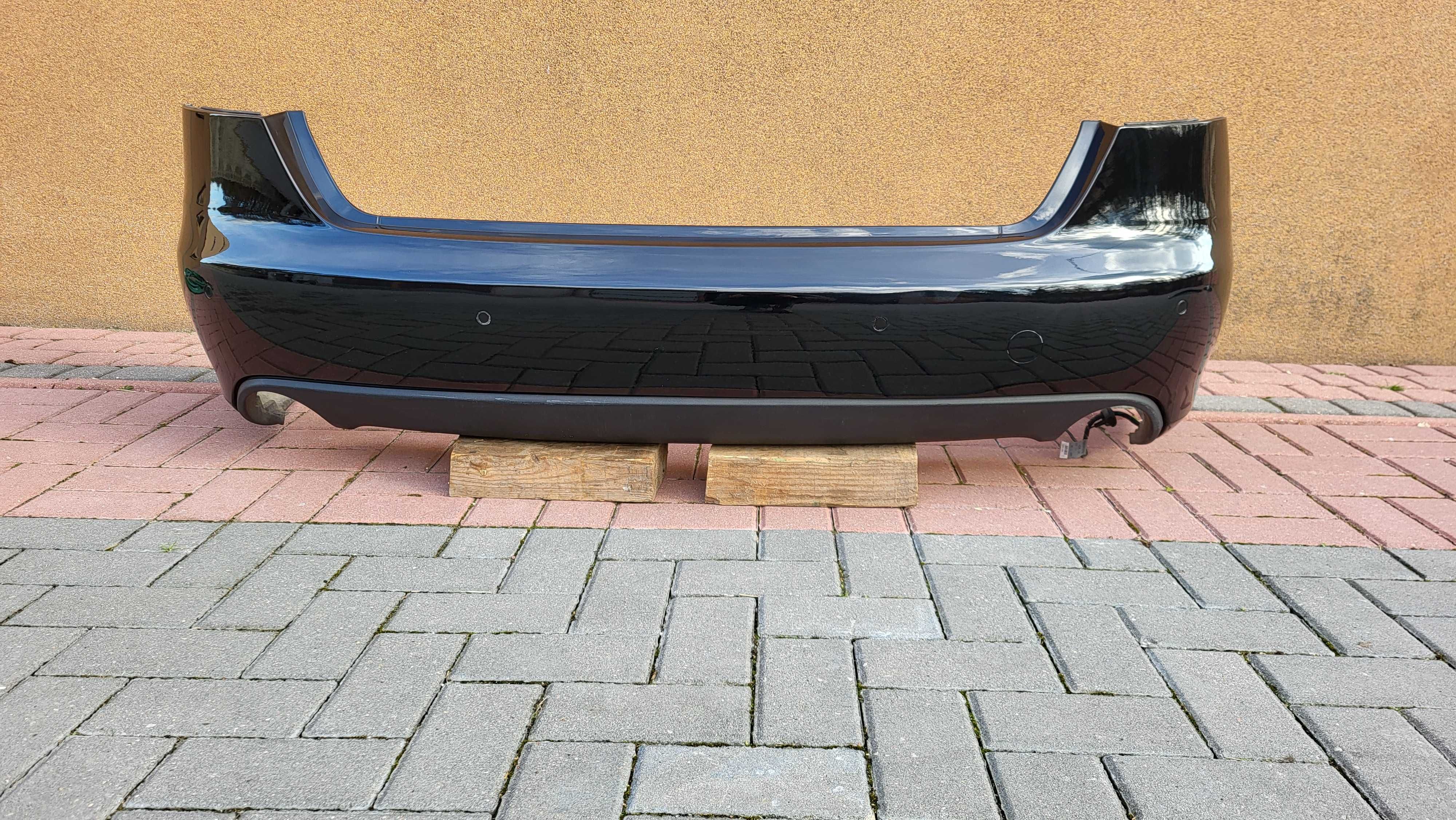 Zderzak tył Audi A4 B8 PDC sedan LY9B