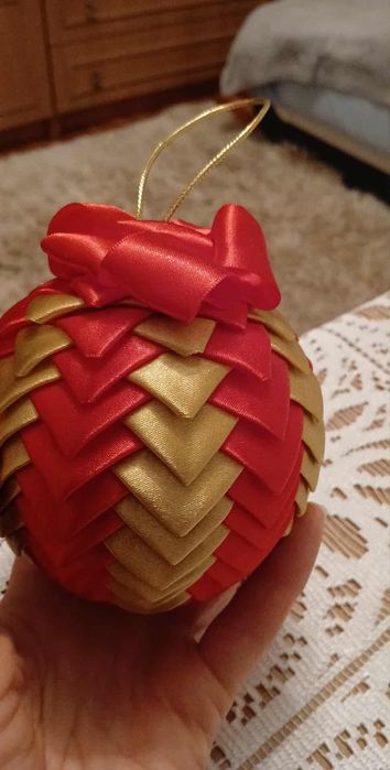 Bombka ze wstążki