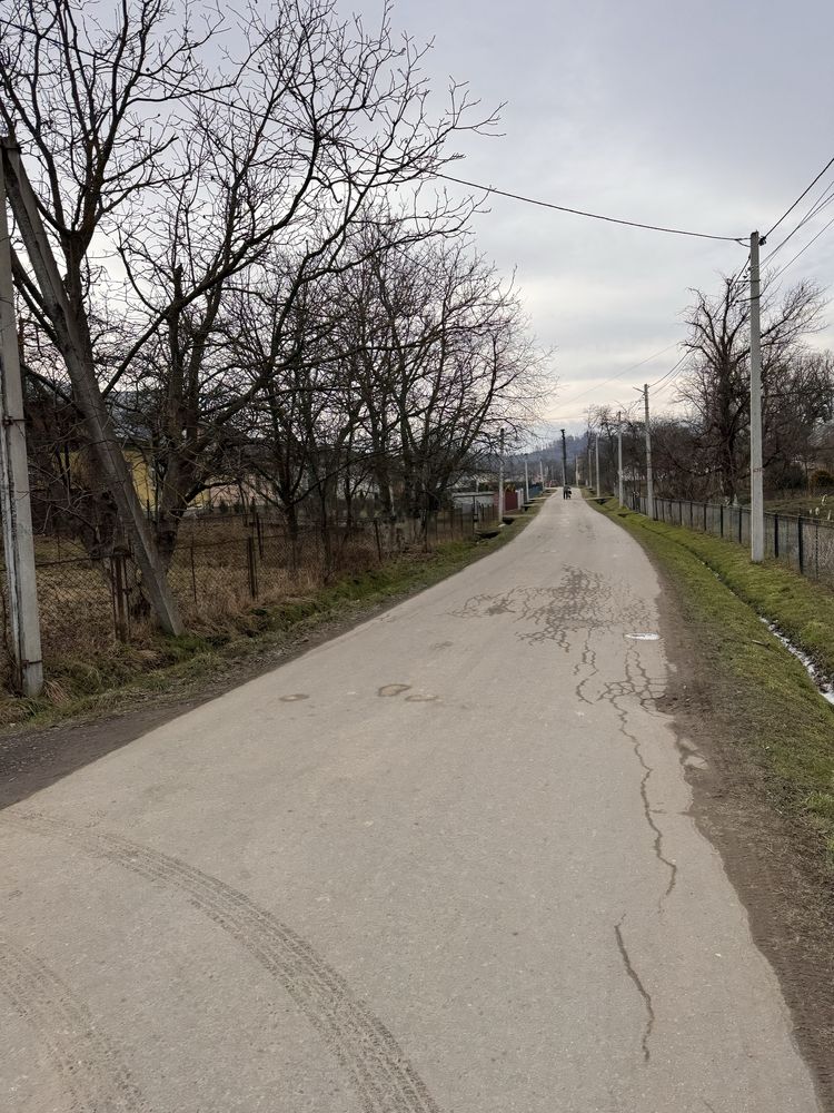 Житловий будинок з ділянкою.