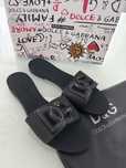 Dolce Gabbana klapki czarne roz.39-40 DG miu