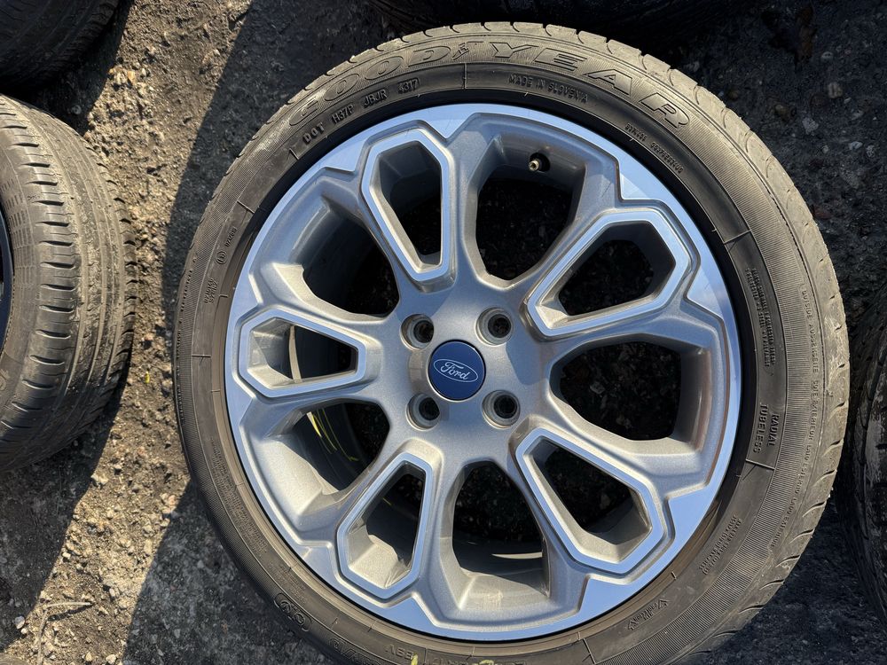 Komplet kół letnich 4x108 Ford 205/50/17 B Max Ecoboost  Goodyear