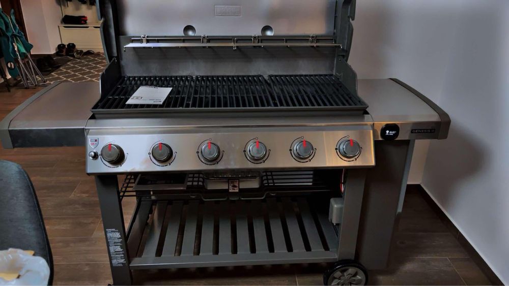 Grill gazowy Weber Genesis II 6 palników