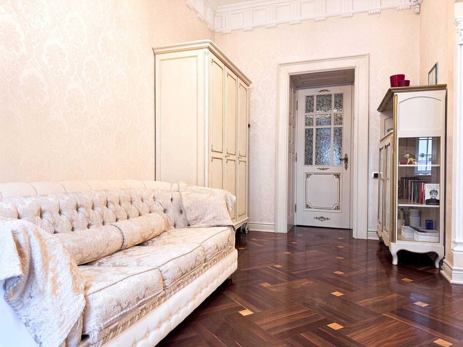 Оренда квартири у центрі Львова, вул. Словацького (Головна пошта)