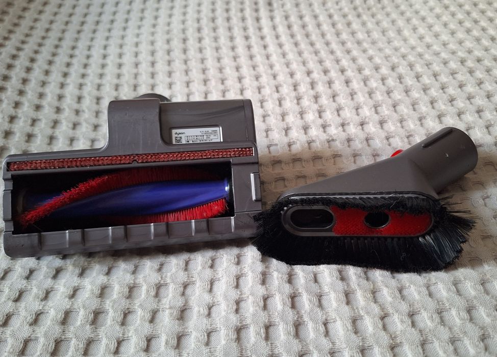 Міні турбінна насадка на пилосос Dyson