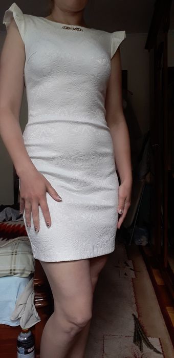 Плаття біле       .