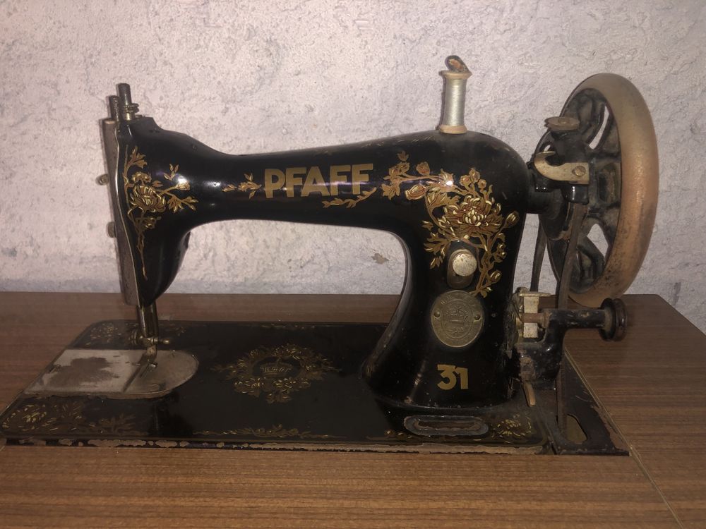 Máquina costura PFAFF