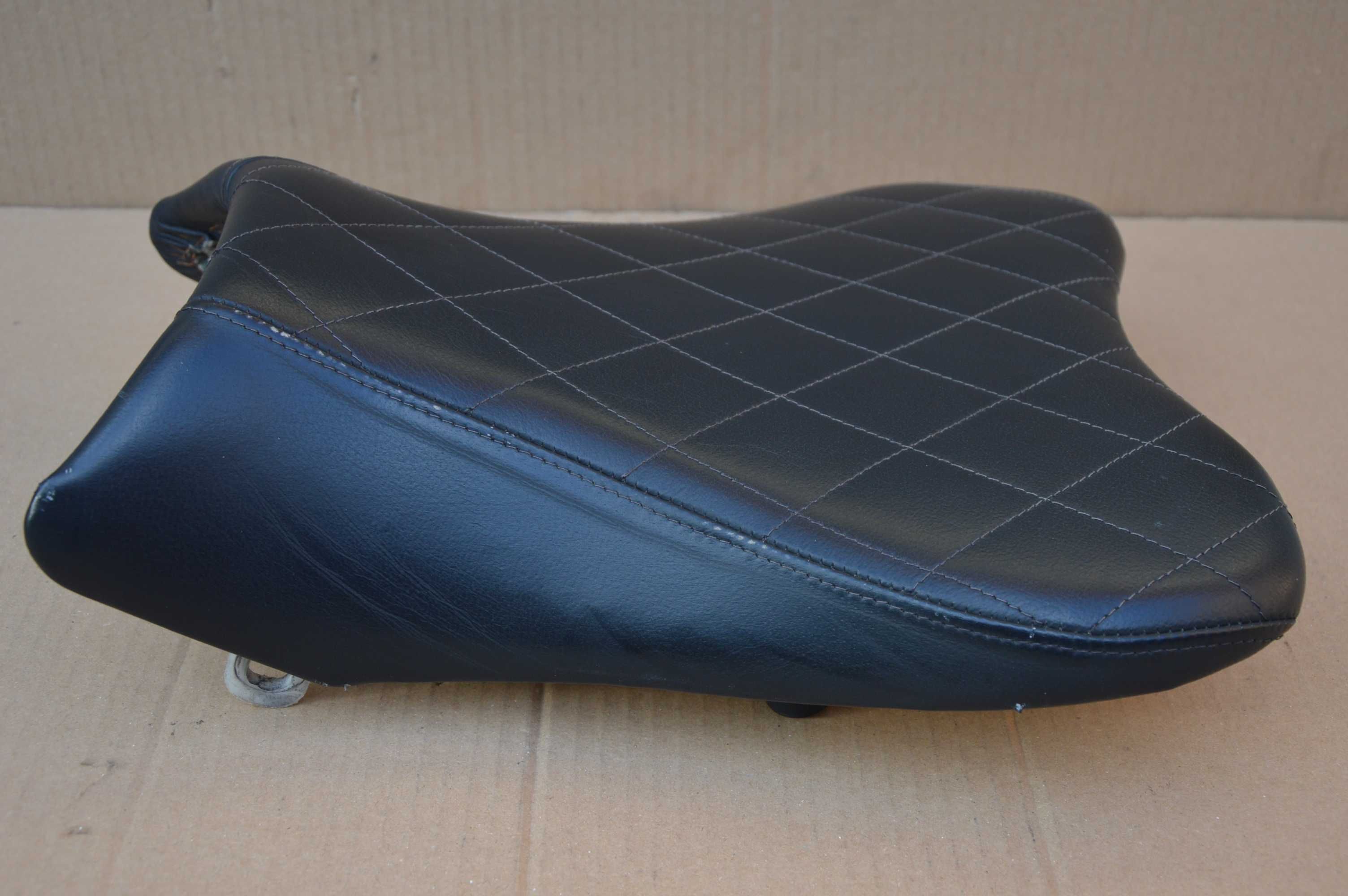 Suzuki GSXR 600/750 K8/K9/L0 '08-10r SIEDZENIE kierowcy SKÓRZANE