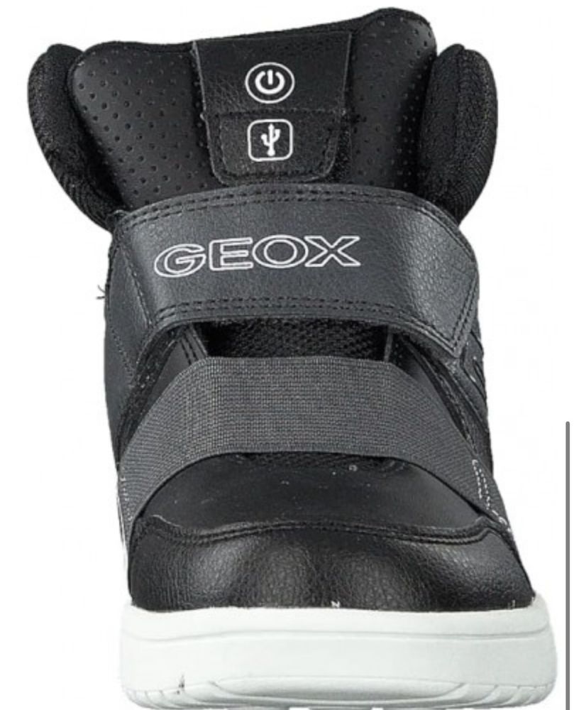 Демі  черевики  | кросівки Geox   р. 31
