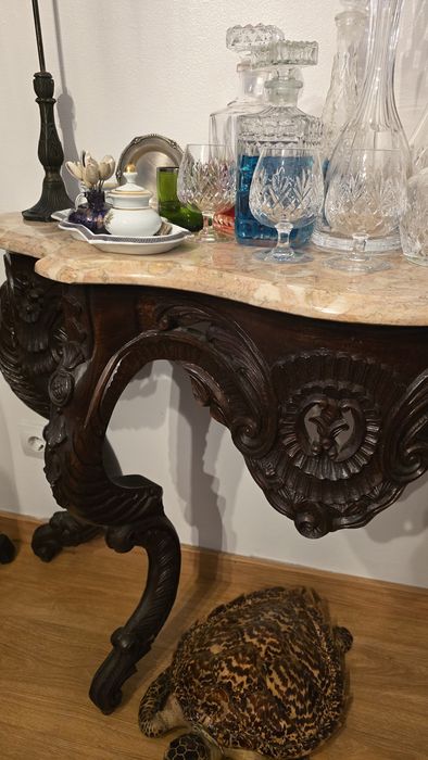 Credência estilo Luís XV