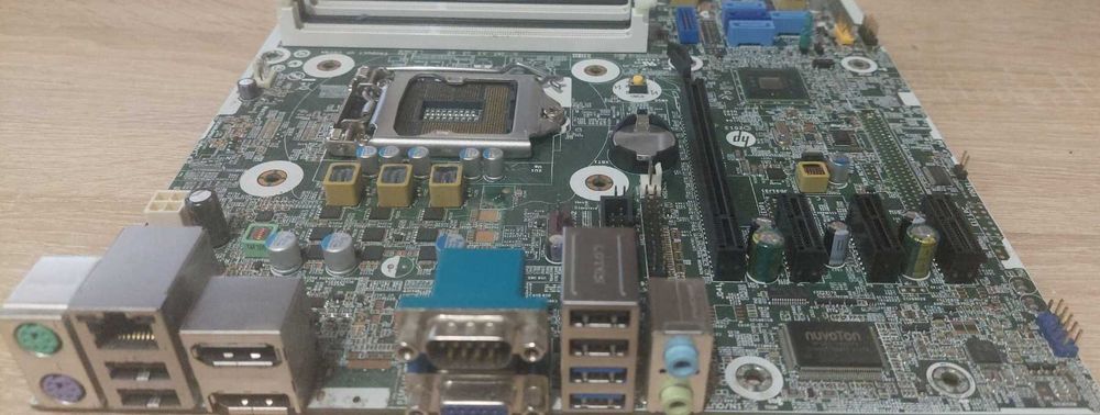 Б/в Материнська плата на HP 600-G1 SFF