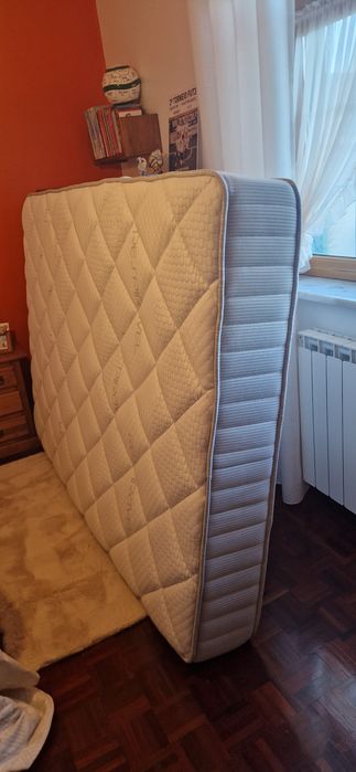 Colchão usado em bom estado 1,95 × 1,40