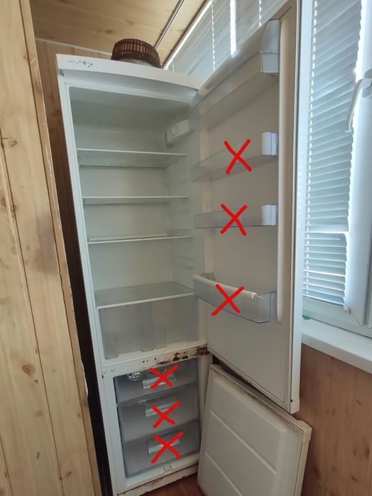 Продам холодильник полки ящики Zanussi на деталі під ремонт ZRB940PWH2