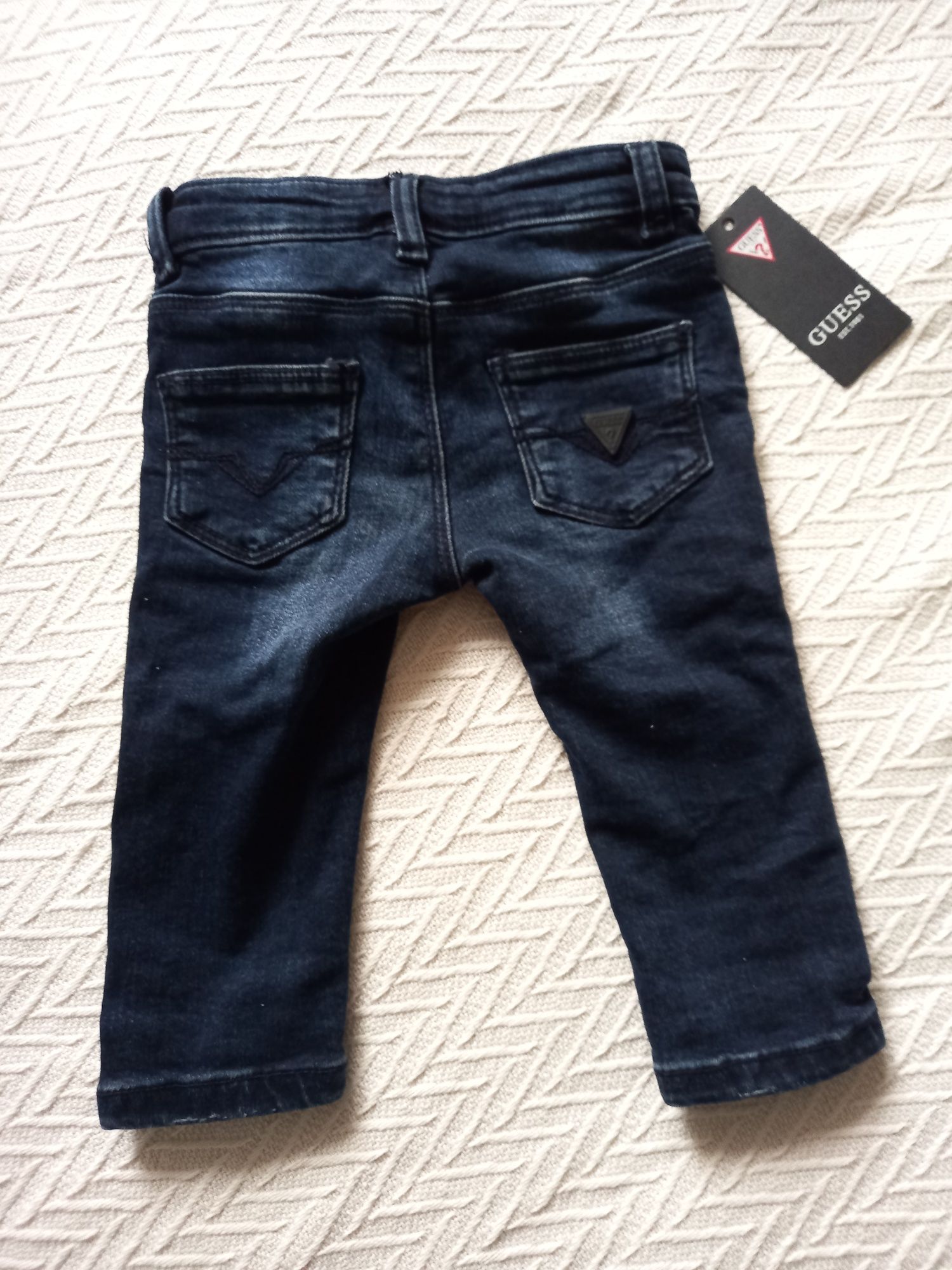 Guess jeansy niemowlęce 3/6m
