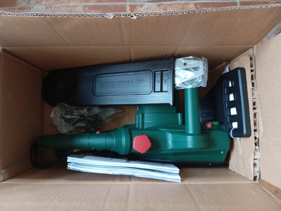 Motosserra elétrica Parkside nova