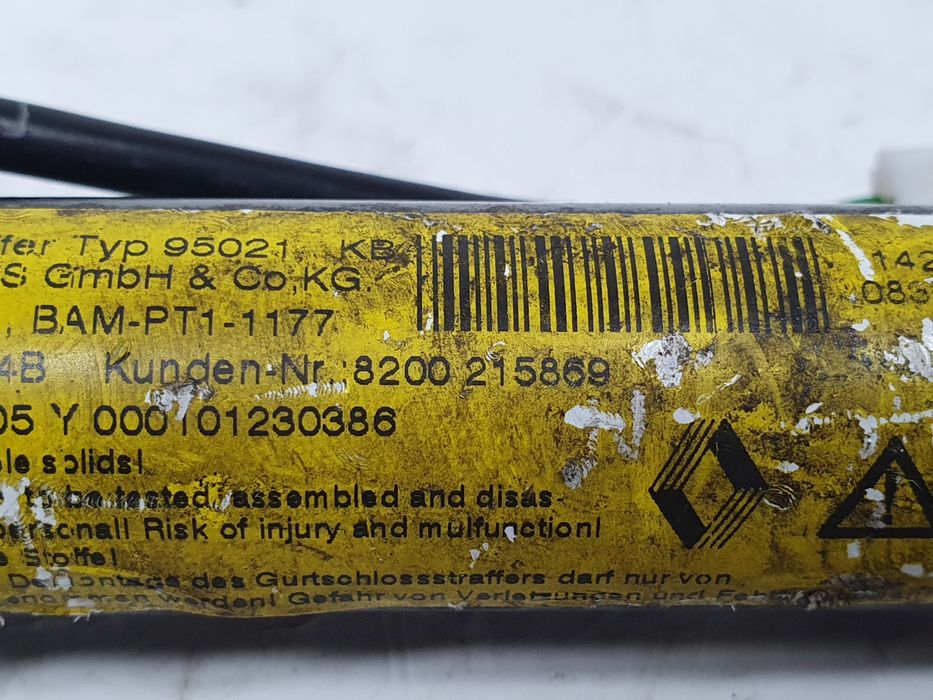 Encaixe de cinto frente esquerdo RENAULT Modus/Grand Modus (F/JP0_)