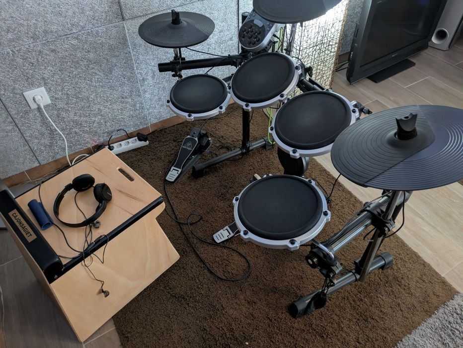 Bateria eletrónica behringer