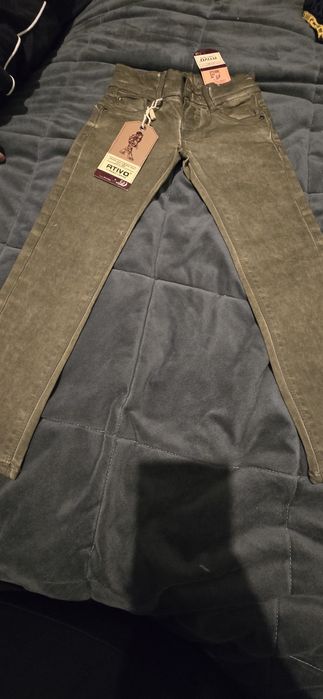 Calças criança ativo novas