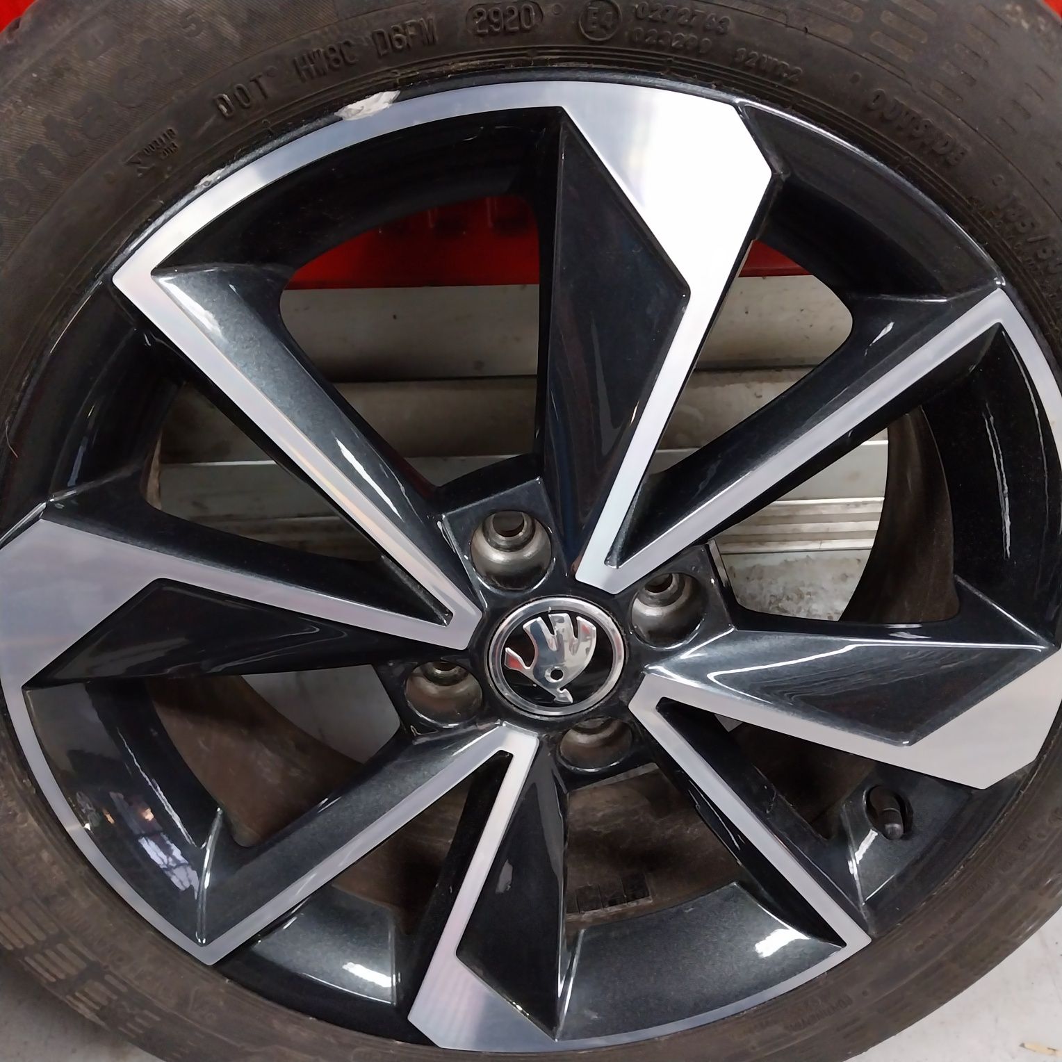 Oryginalne CAŁE Koła Letnie Skoda Citigo R16 4x100  6J ET 43