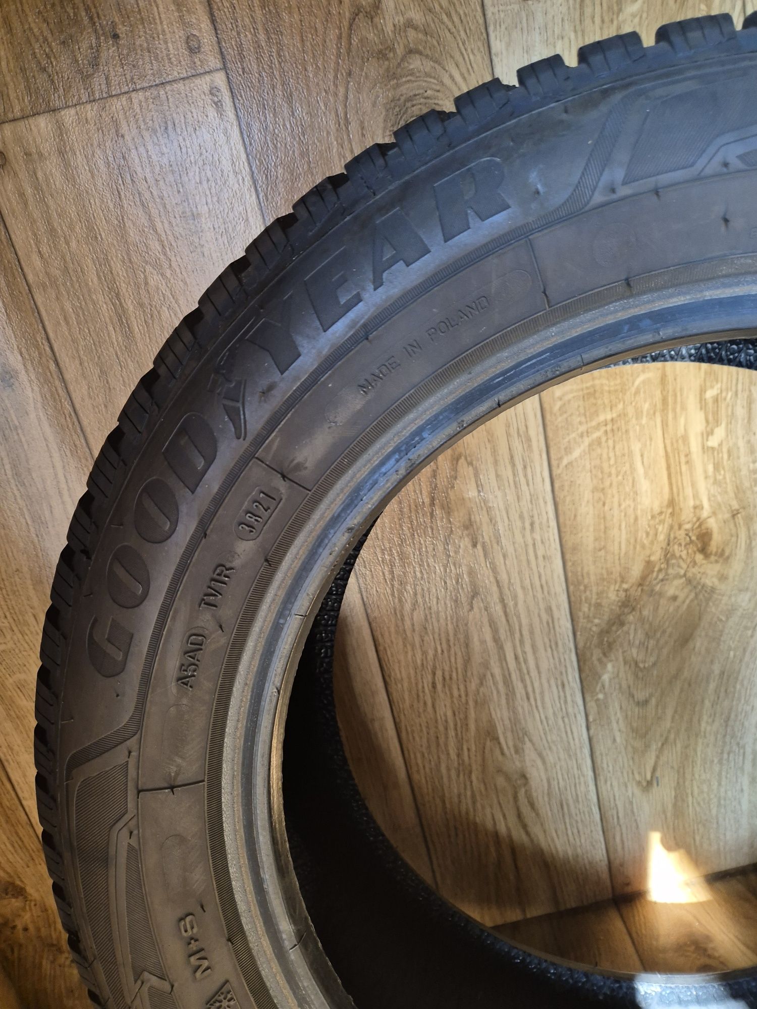 185/65/15 Good Year komplet Zima 6,7mm 2021r