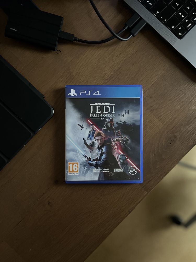 Star Wars Jedi Fallen Order PS4 - Vendo/Troco