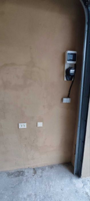 Гараж в оренду 18 м.кв. (Сахарова-Кастелівка, ближній центр)