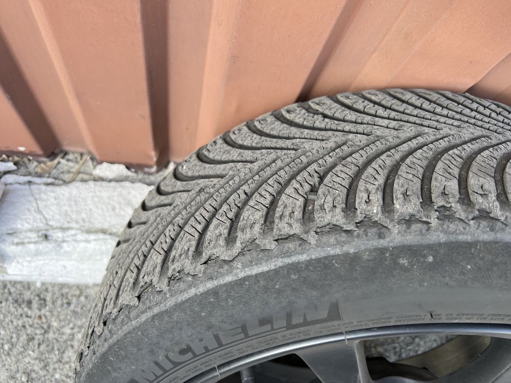 Оригинальные диски Fiat 16 + зимняя резина Michelin 195/50 r16