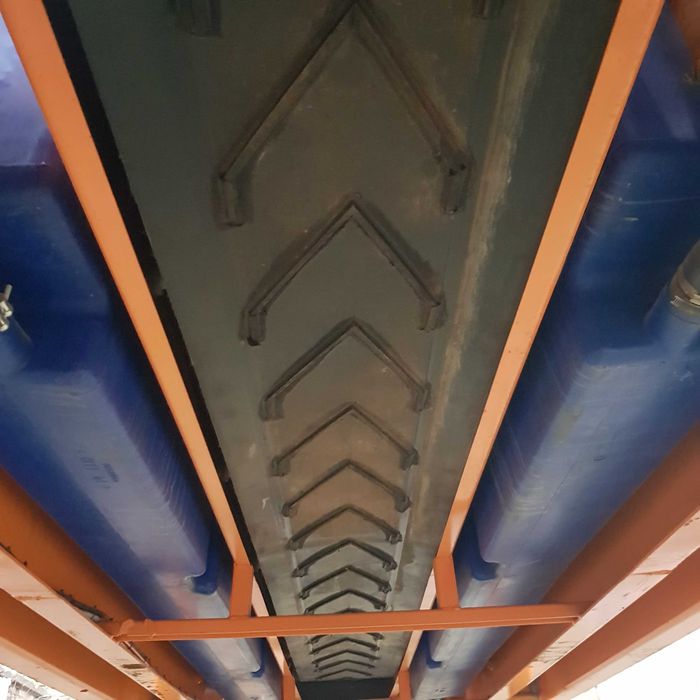 Пескосолеразбрасыватель Schmidt Stratos 8 м.куб