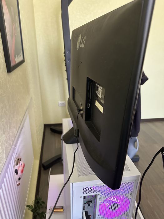 Телевізор LG 28-30inch
