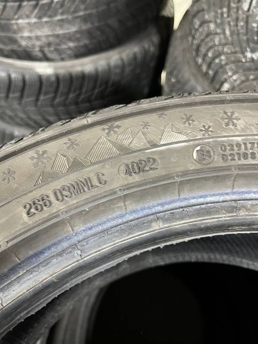 Комплект 235/45/18 2022 року