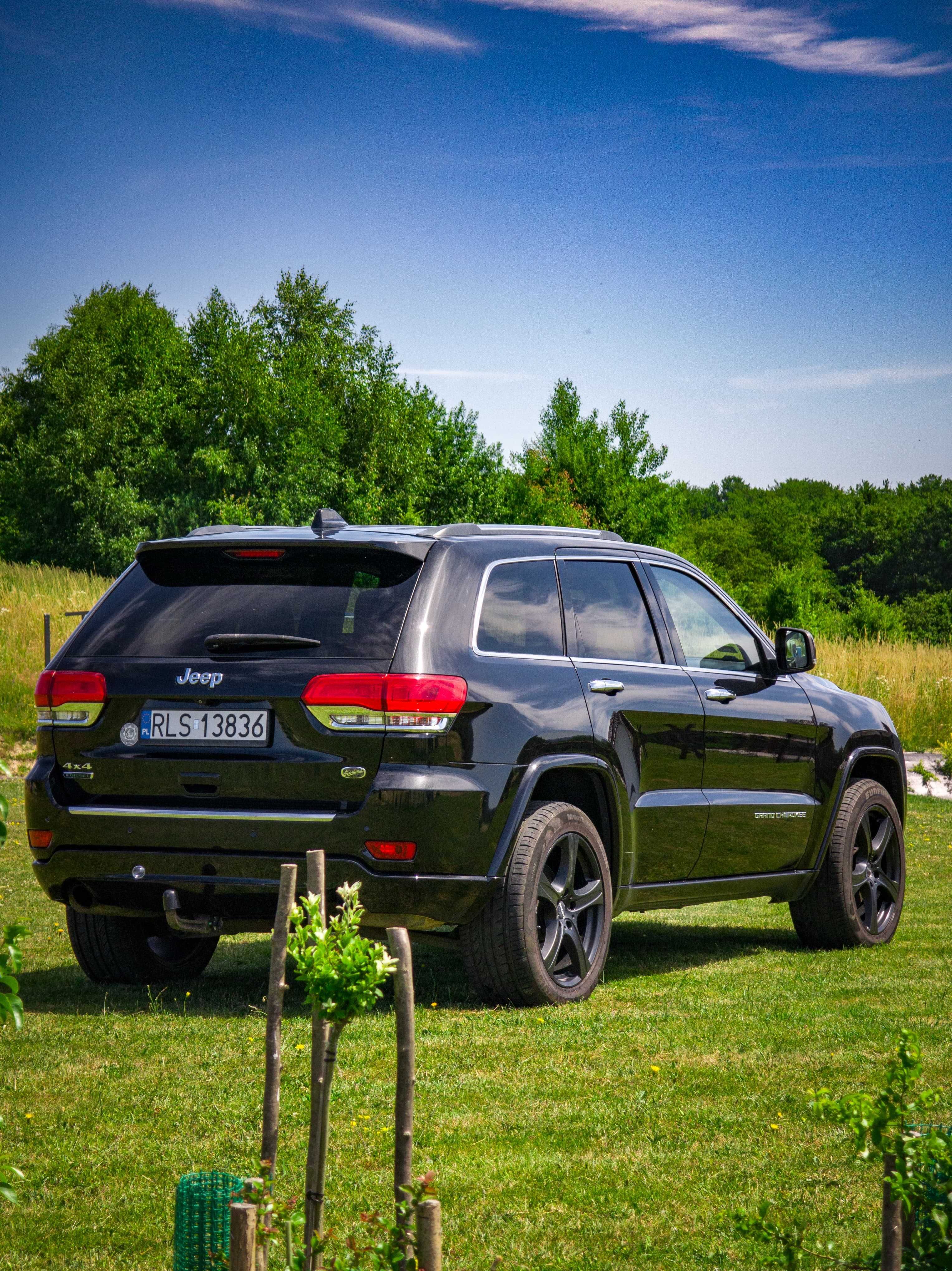 Jeep Grand Cherokee 3.0CRD Overland 2015r293KMBogate wyposażenie106tys