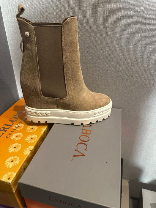 Замшеві ботінки жіночі