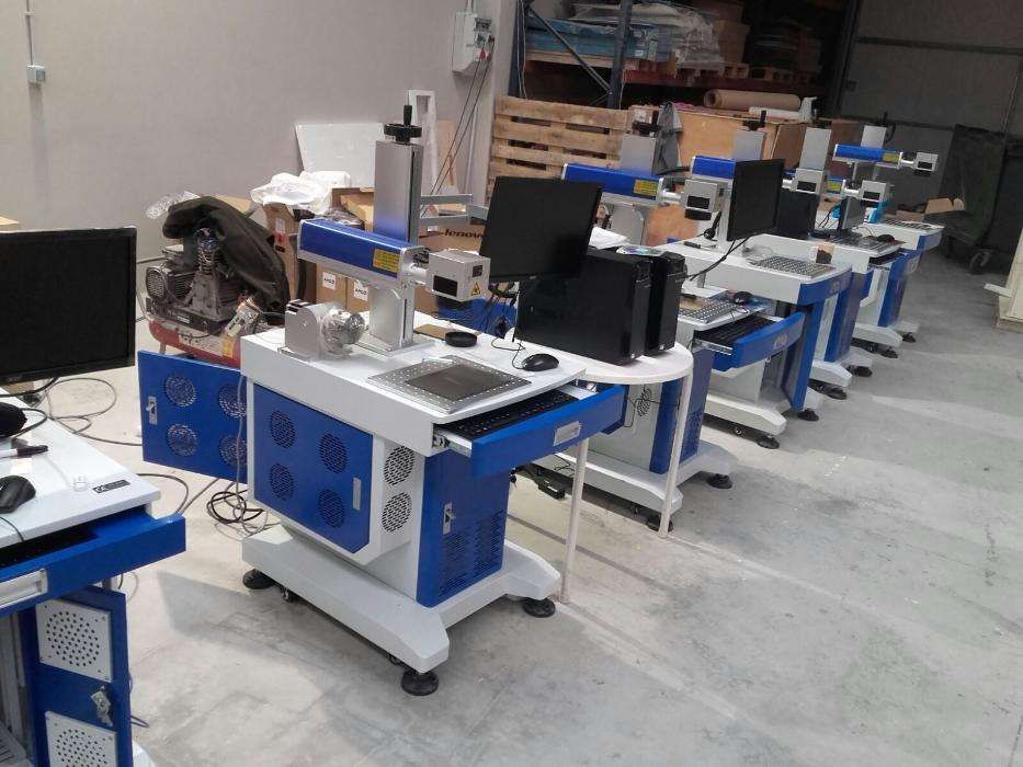 Maquina laser gravação e corte metais