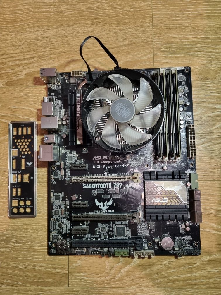 Ігровий комплект ПК ASUS z97 + i7 4790k + 16gb ram + башня. торг.
