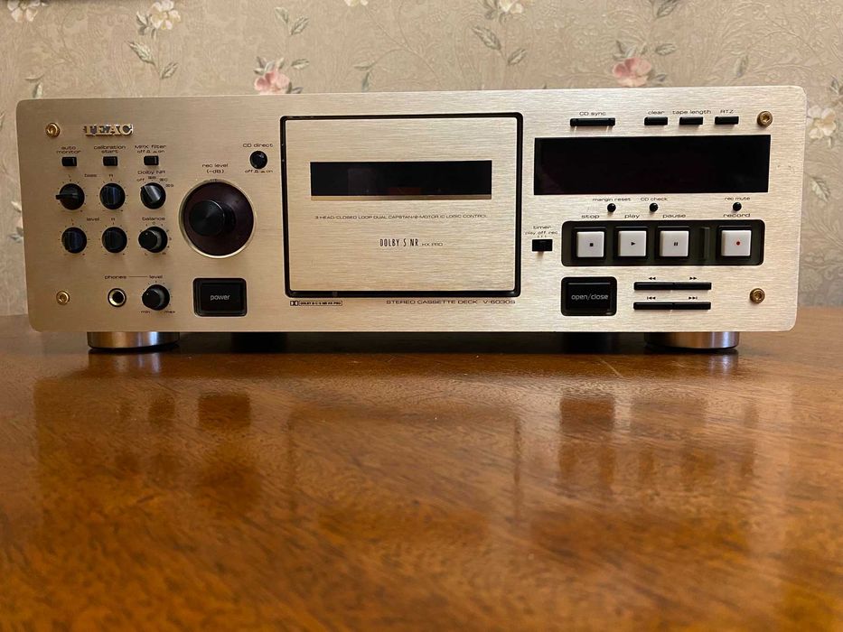 Кассетная дека TEAC V-6030S+пульт