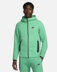 Nike tech fleec green