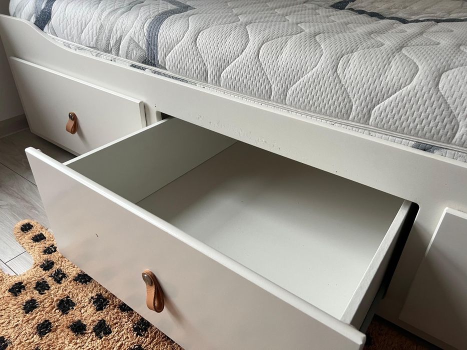 Łóżko IKEA Hemnes 160
