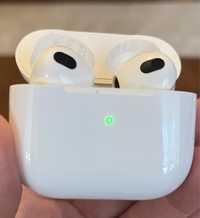 AirPods Apple słuchawki