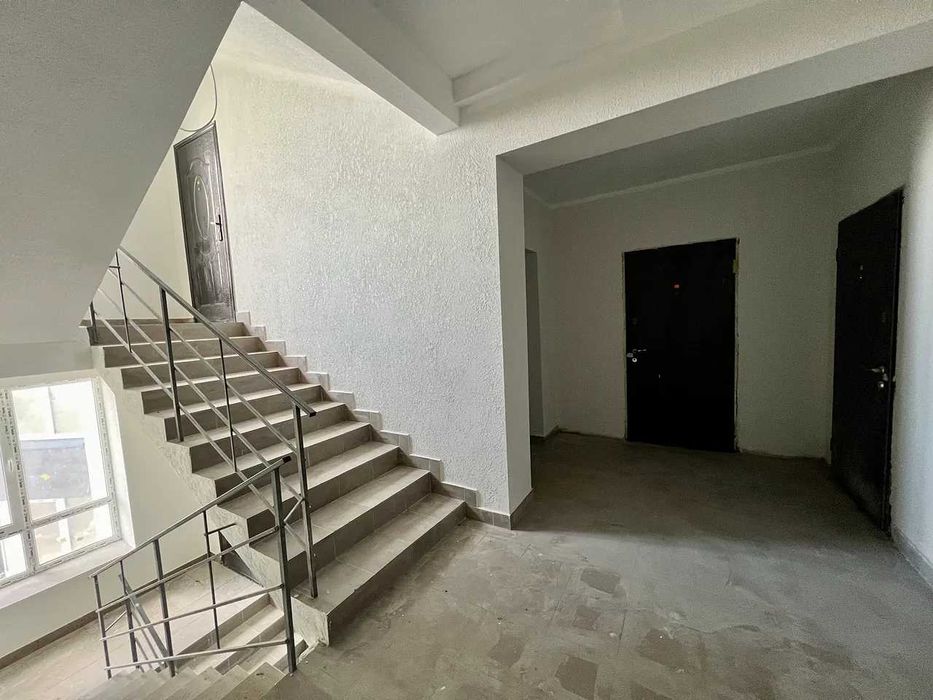 Готова 1 кім квартира, центральна частина міста, газ!