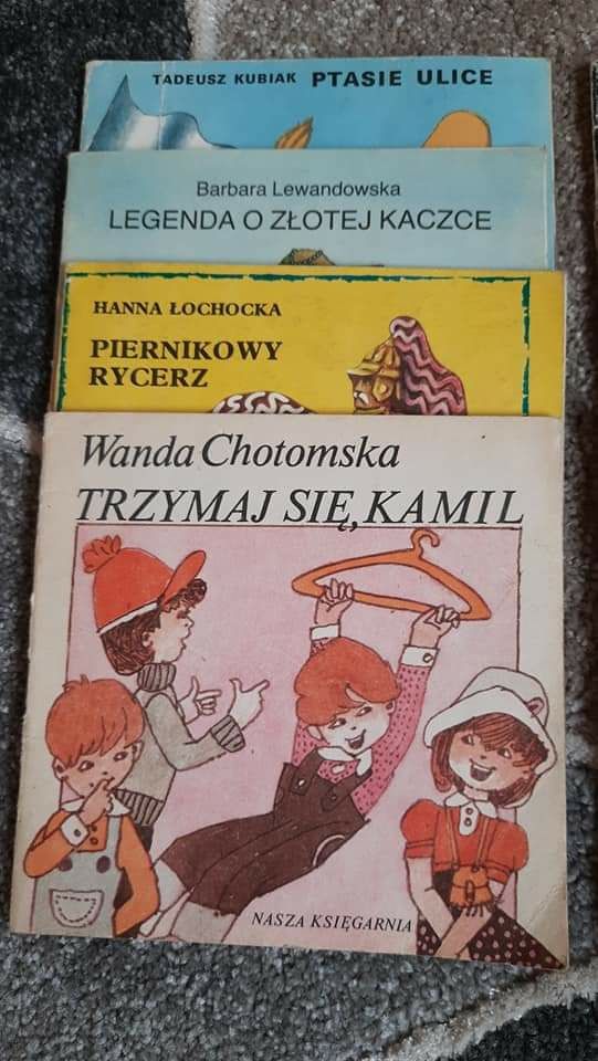 Książeczki z opowiadaniami PRL