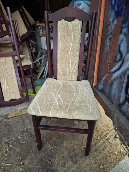 Sprzedam krzesła do jadalni 30 sztuk