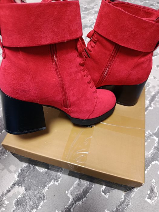 Ботильйони жіночі, ботінки, черевики