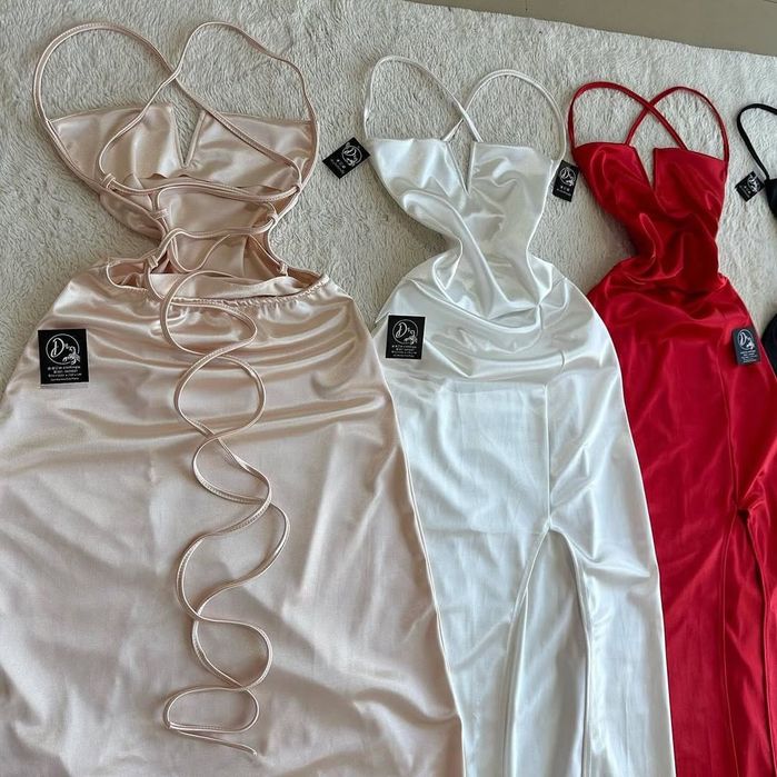 сукня чорна на зав'язках