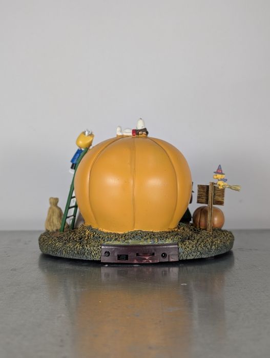 Snoopy ozdoba haloweenowa wielkie wycinanie dynie Peanuts figurki