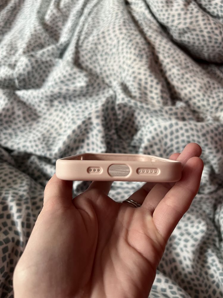 Case etui na iphone 13 pull&bear