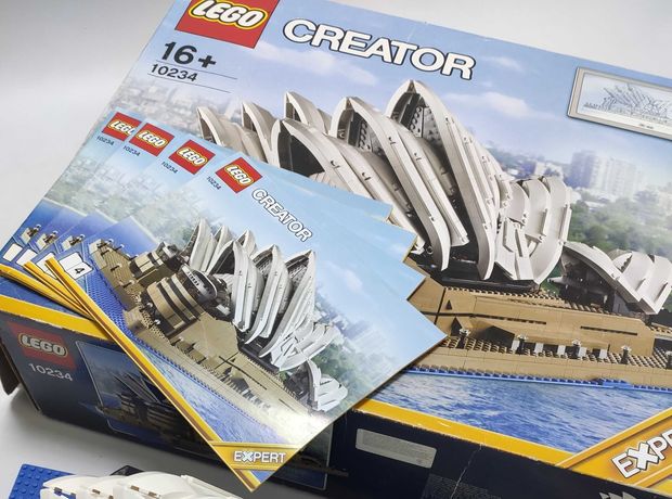 COMPLETE Lego Creator Expert 10234 Sydney Opera House