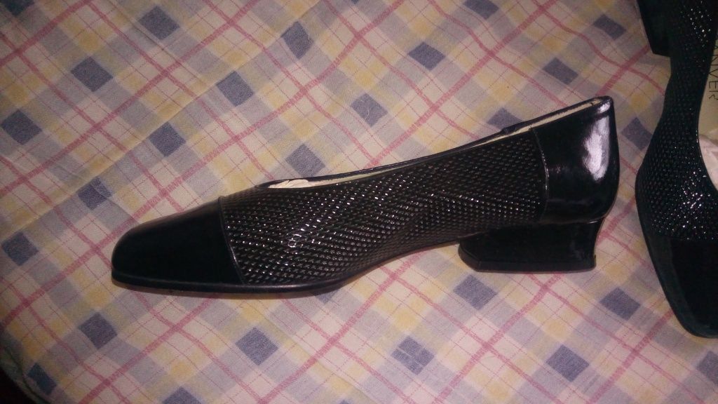 Sapatos pretos novos - Rebeca Sanver