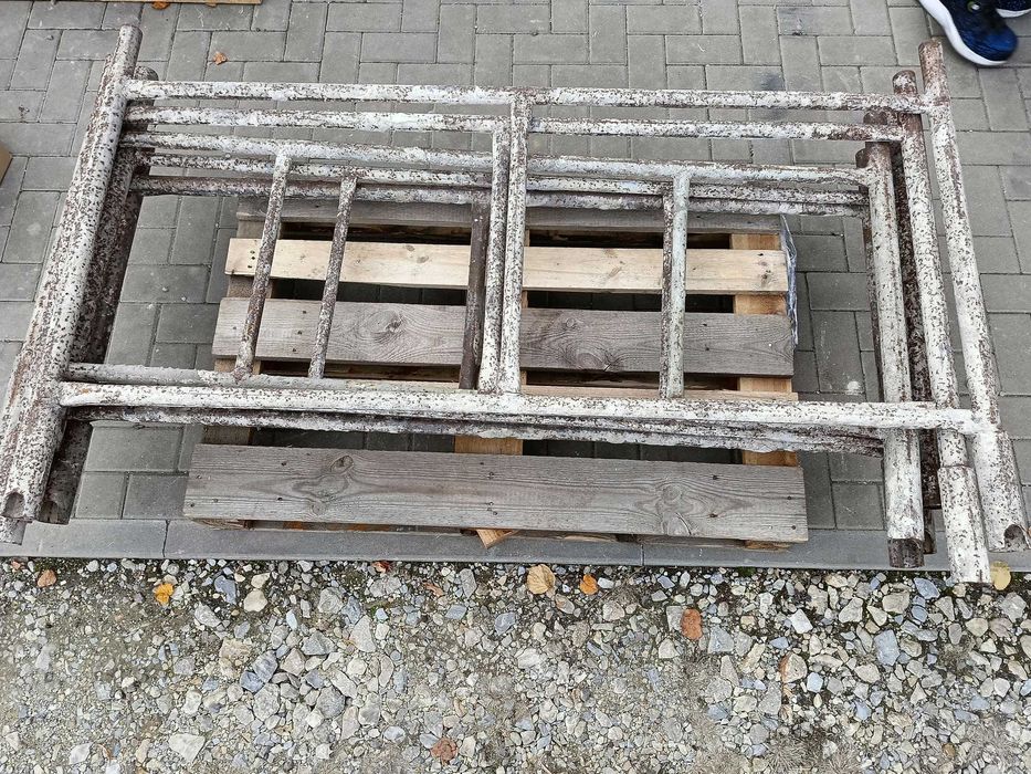 Rusztowanie warszawskie 6 elementów.